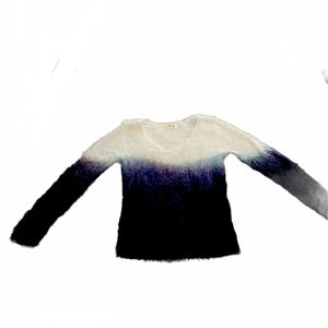 Gorgeous super soft fuzzy v-neck sweater